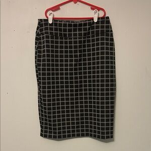 Soho Black and Gray Grid Pencil Skirt